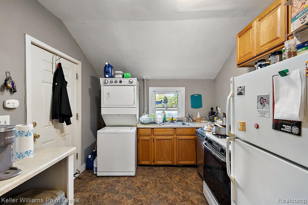 31 W BARRETT Avenue, Madison Heights, MI 48071 — Photo 13