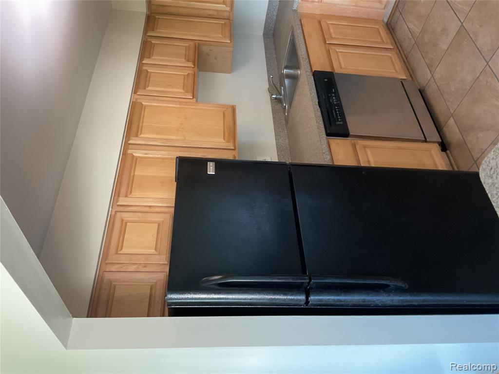 6103 Orchard Lake Road, 203, West Bloomfield, MI — Photo 30