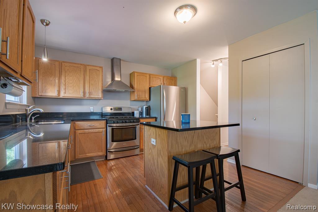 1420 POND VIEW, Wixom, MI 48393 — Photo 43