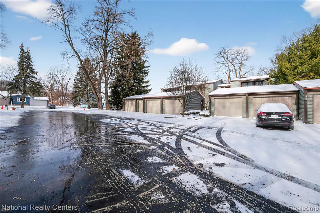 526 W Rockwell Street, Fenton, MI 48430 — Photo 4