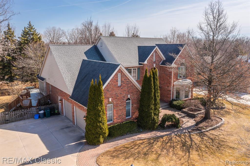 6904 GRANGER Drive, Troy, MI 48098 — front exterior