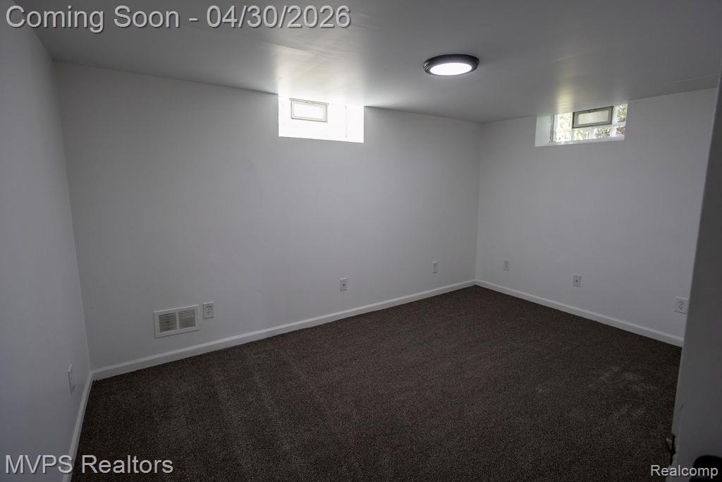 16133 Bell Avenue, Eastpointe, MI 48021 — Photo 11