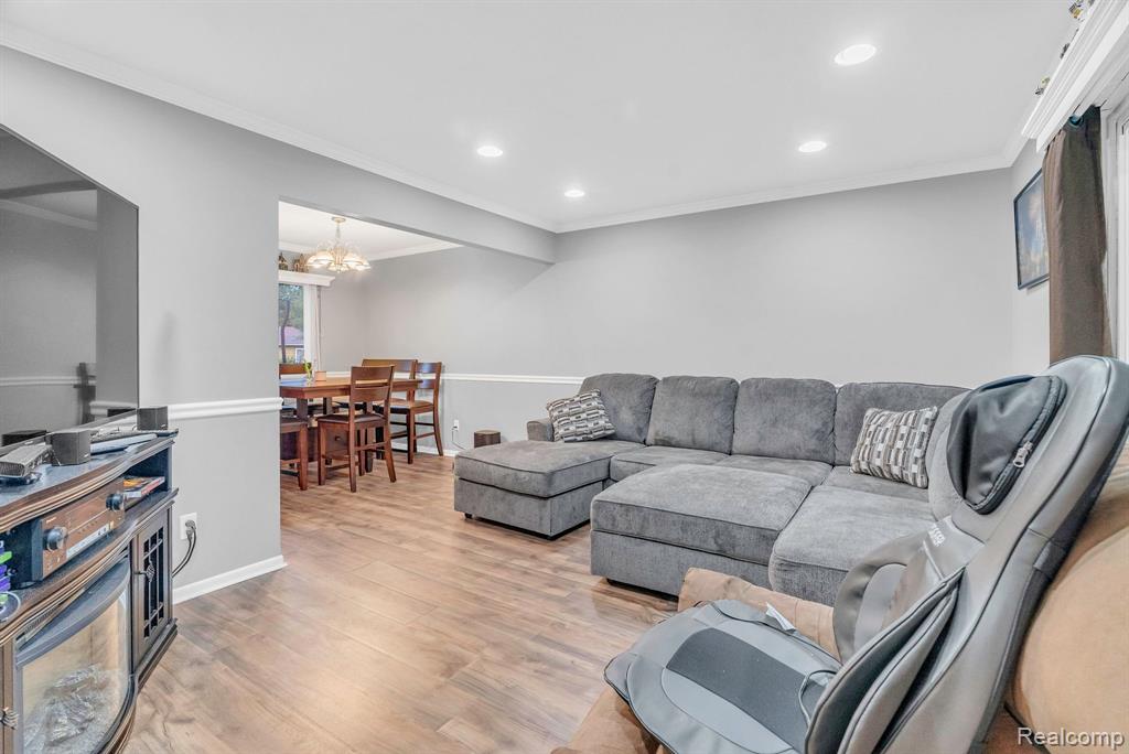 310 AIRPORT Drive, Holly, MI 48442 — Photo 17