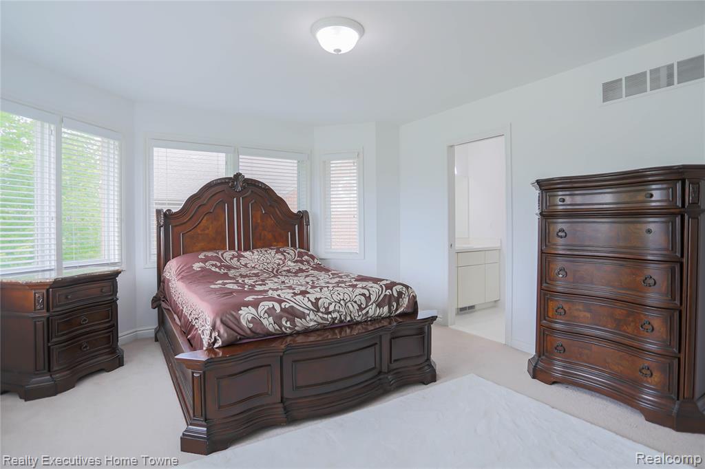 47909 Milonas Drive, Utica, MI 48315 — Photo 65