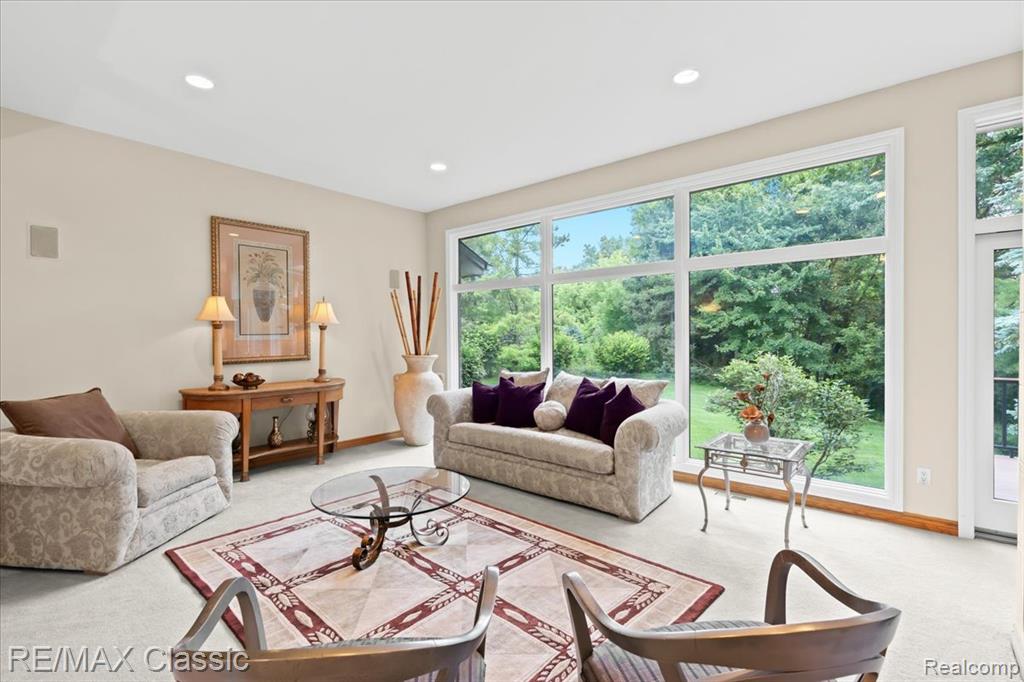4160 Rolling Pines Court, Commerce Twp, MI 48382 — Photo 17