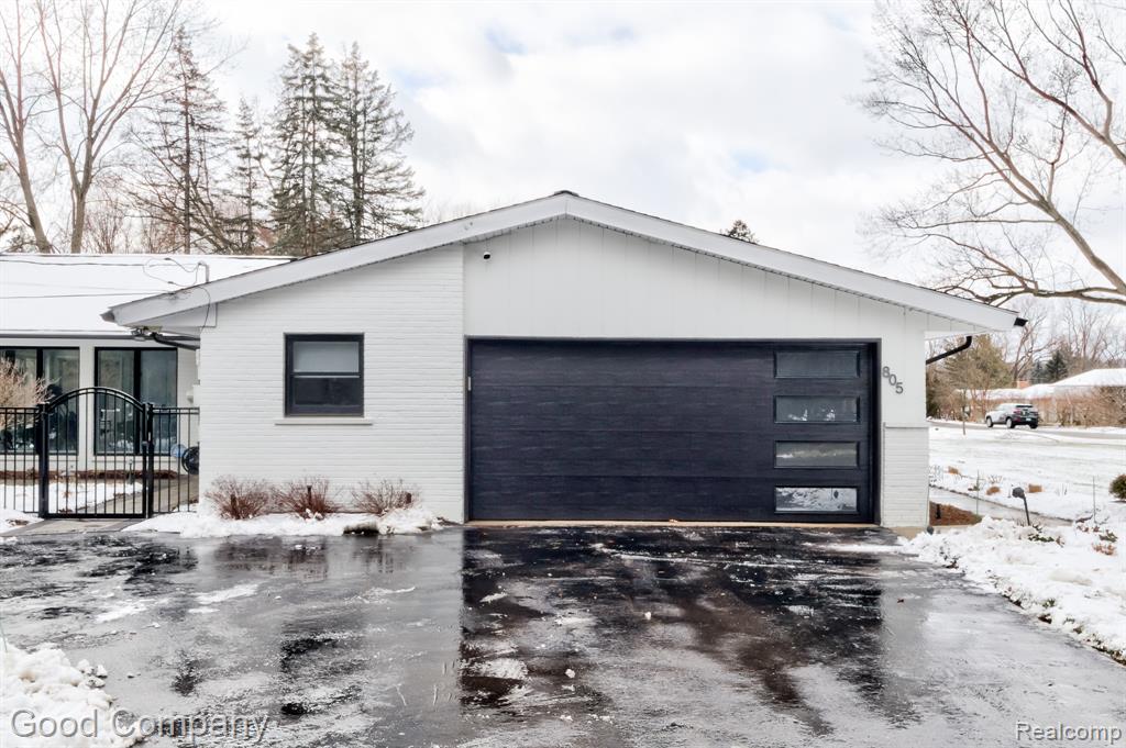 805 N Pemberton Road, Bloomfield Hills, MI 48302 — Photo 59