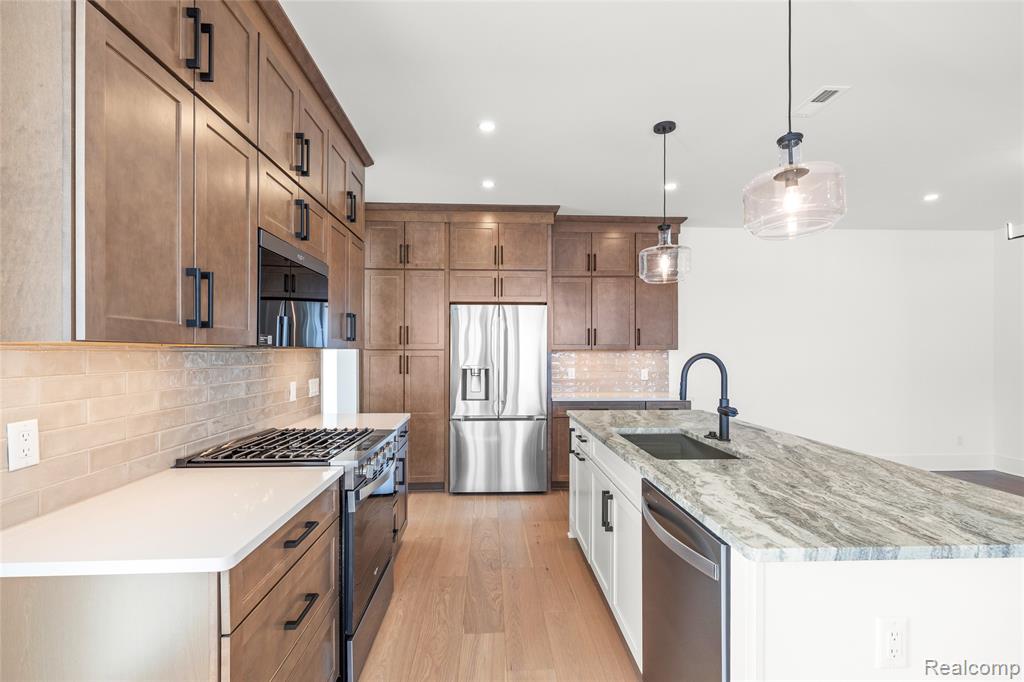 416 S Center Street, Northville, MI 48167 — Photo 10