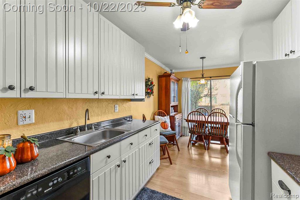 41109 Southwind Drive, Canton, MI 48188 — Photo 7