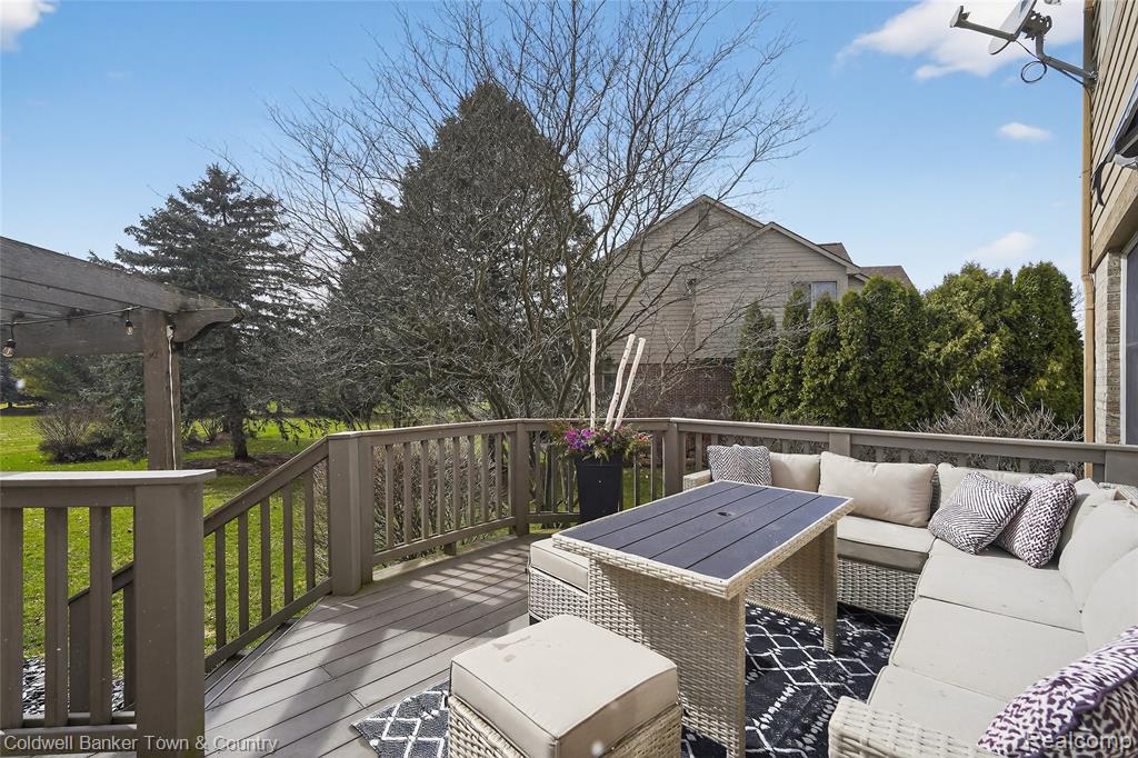 480 NAIRN Circle, Highland, MI — Photo 57