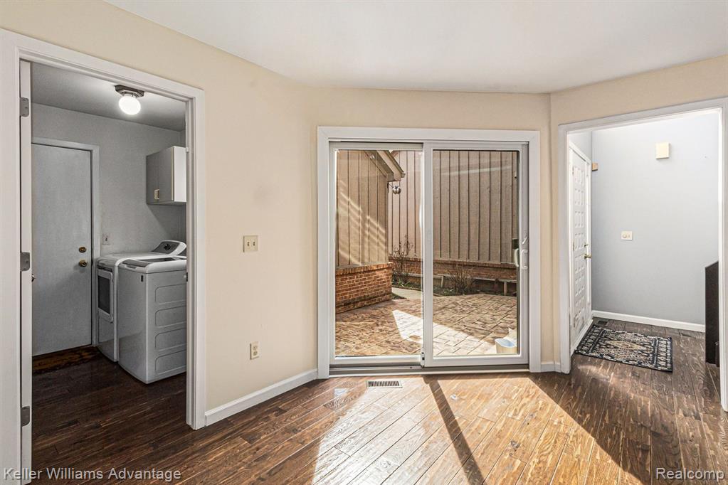 37614 Amber Drive, Farmington Hills, MI 48331 — Photo 16