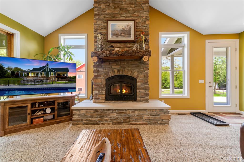 13085 Rohn Road, Fenton, MI 48430 — Photo 11