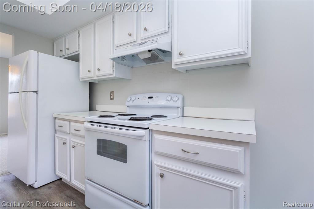 3567 Burbank Drive, Ann Arbor, MI 48105 — Photo 12