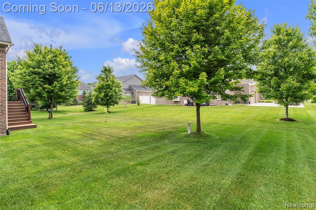 23719 Stoneleigh Drive, South Lyon, MI 48178 — Photo 61