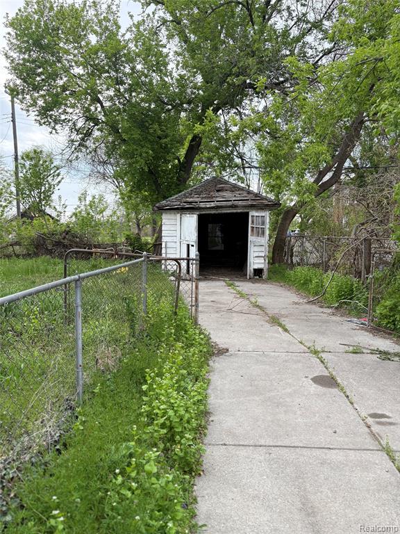 5594 Greenway Street, Detroit, MI 48204 — Photo 33