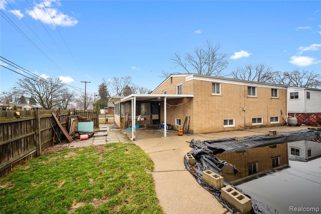 27483 Norma Drive, Warren, MI 48093 — Photo 28