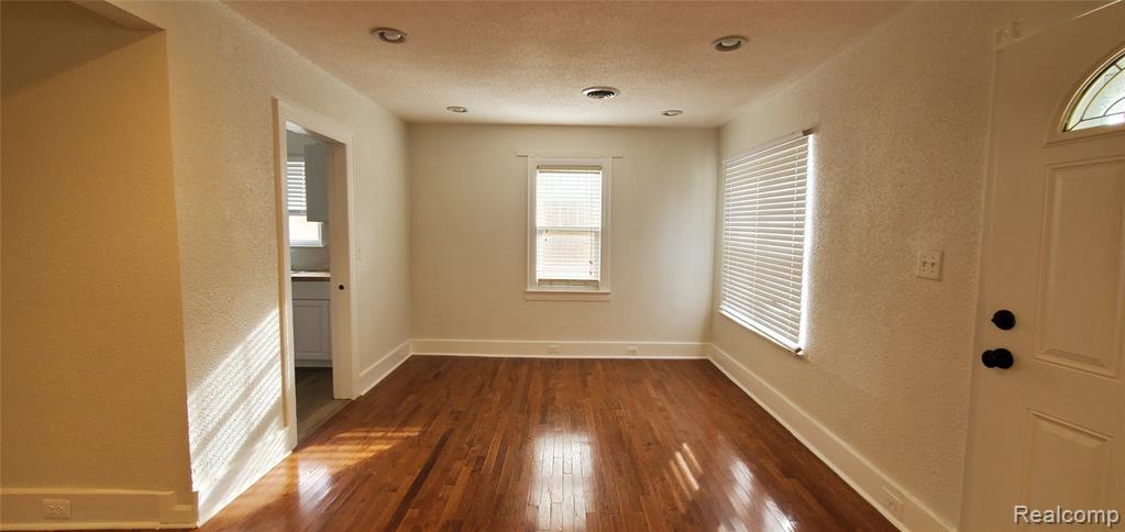 910 N Gulley Road, Dearborn, MI 48128 — Photo 2