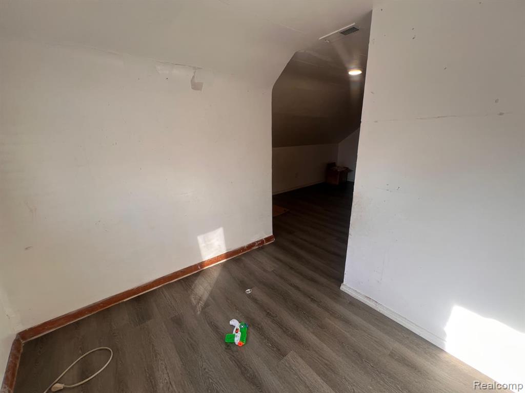 12000 Charest Street, Hamtramck, MI 48212 — Photo 32