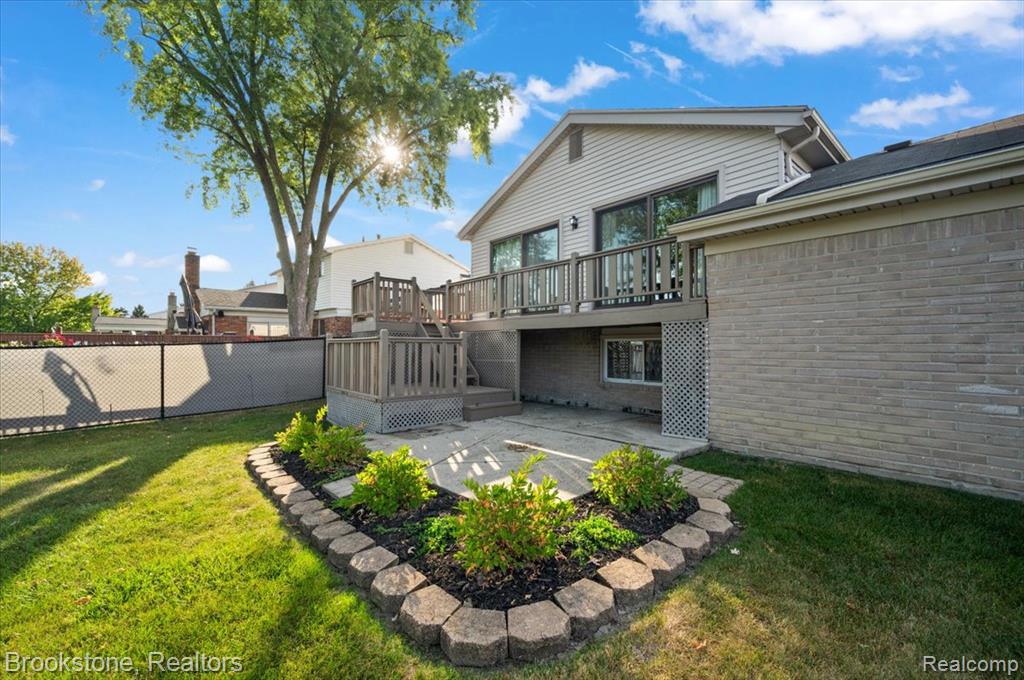 42384 Beechwood Court, Canton, MI 48188 — Photo 28
