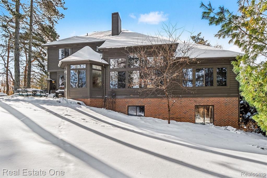 7907 Brookwood Drive, Clarkston, MI 48348 — Photo 34