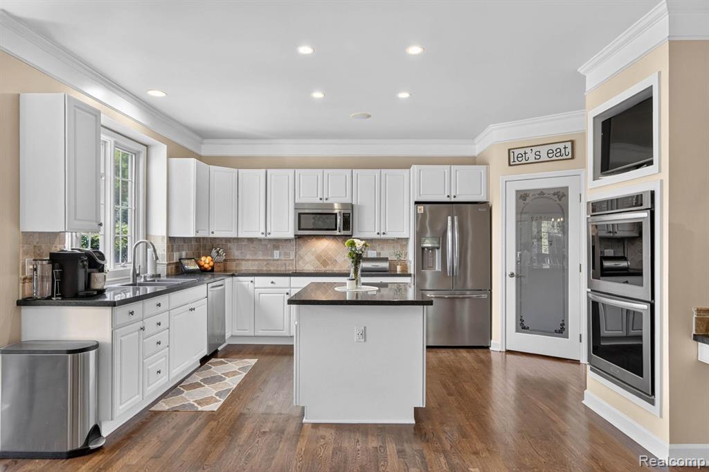 50295 Fellows Hill Drive, Plymouth, MI 48170 — Photo 9