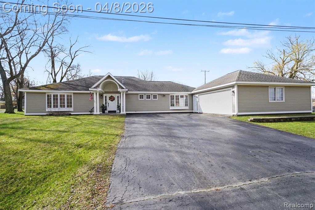 6399 Eastlawn Avenue, Clawson, MI — front exterior