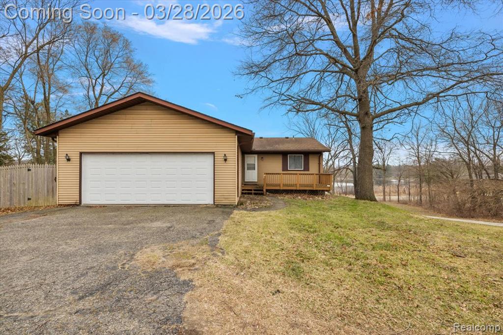 6210 Tripp Road, Holly, MI 48442 — Photo 2