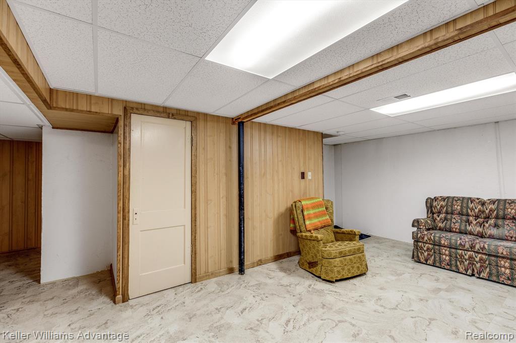 44284 SUFFOLK, Canton, MI 48187 — Photo 27