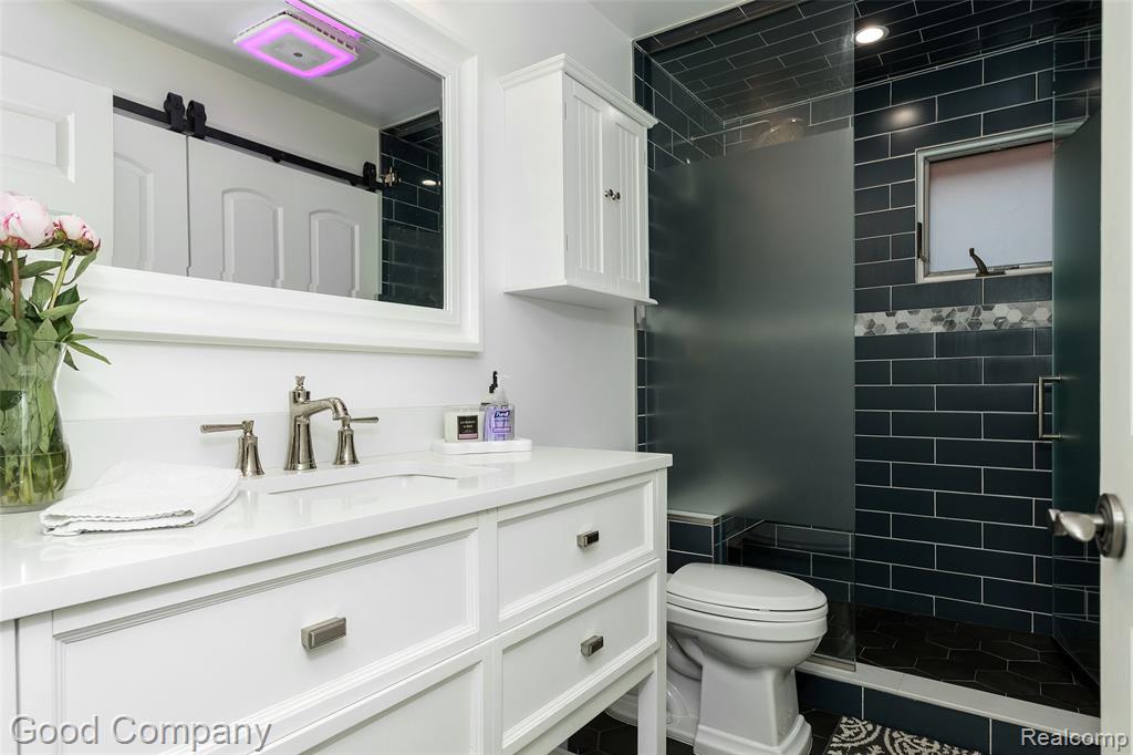 605 S Troy Street, Royal Oak, MI 48067 — Photo 16