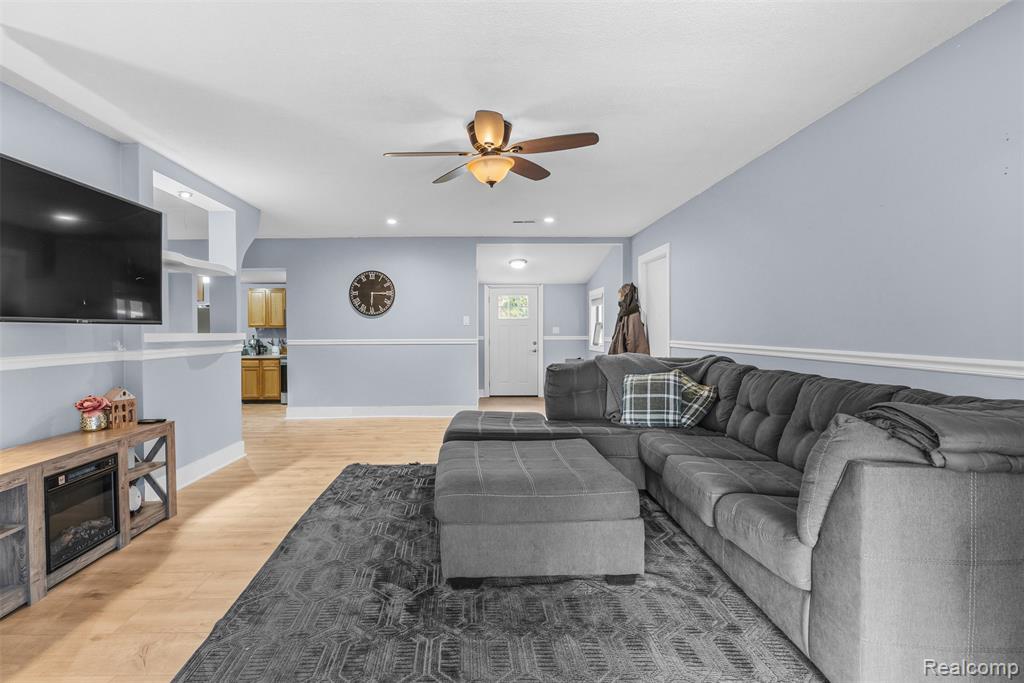 5710 Lake Grove Drive, White Lake, MI 48383 — Photo 6