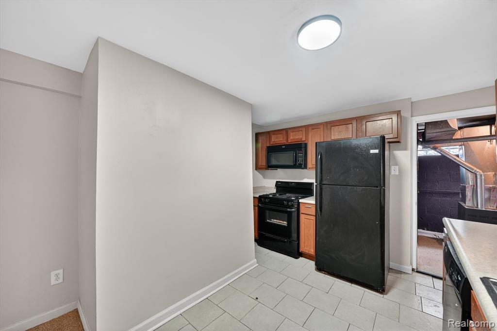 6914 Arlene Court, Romulus, MI 48174 — Photo 7