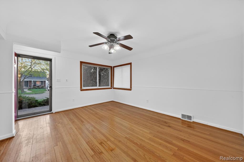 9006 Quandt Avenue, Allen Park, MI 48101 — Photo 10