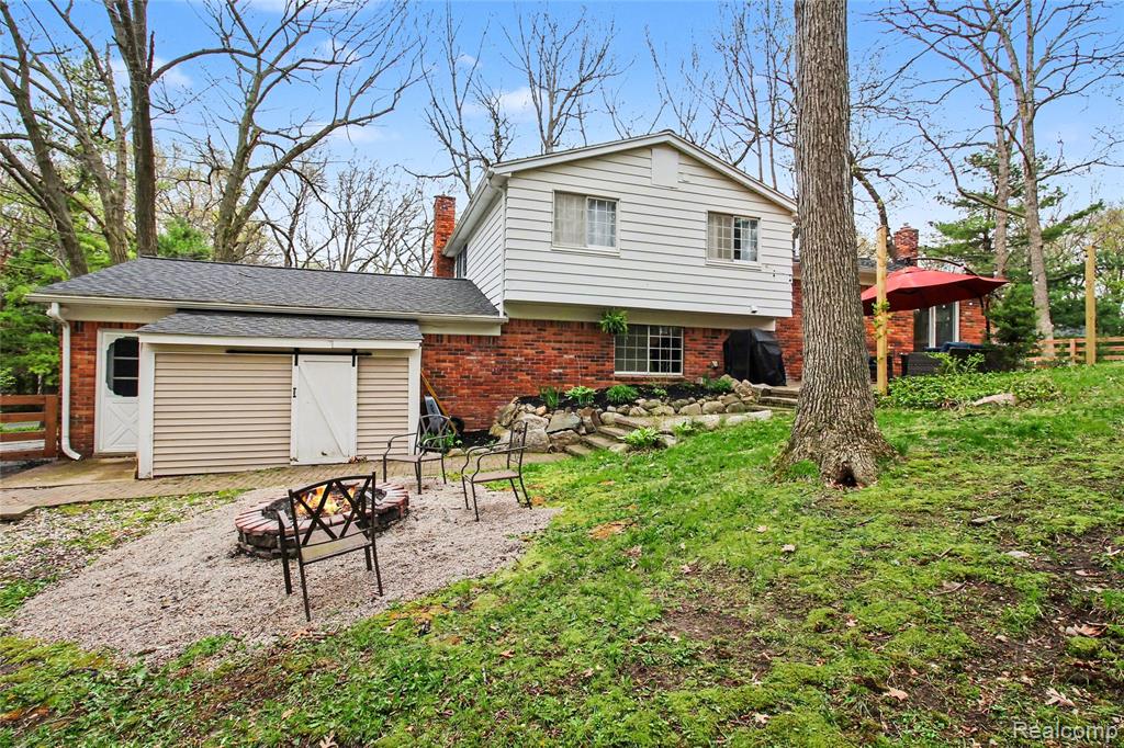 6040 Tall Oak Way, Brighton, MI 48116 — Photo 28