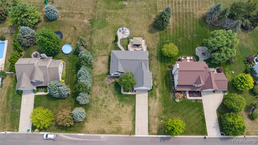 493 Cloverview Lane, Howell, MI 48843 — Photo 57
