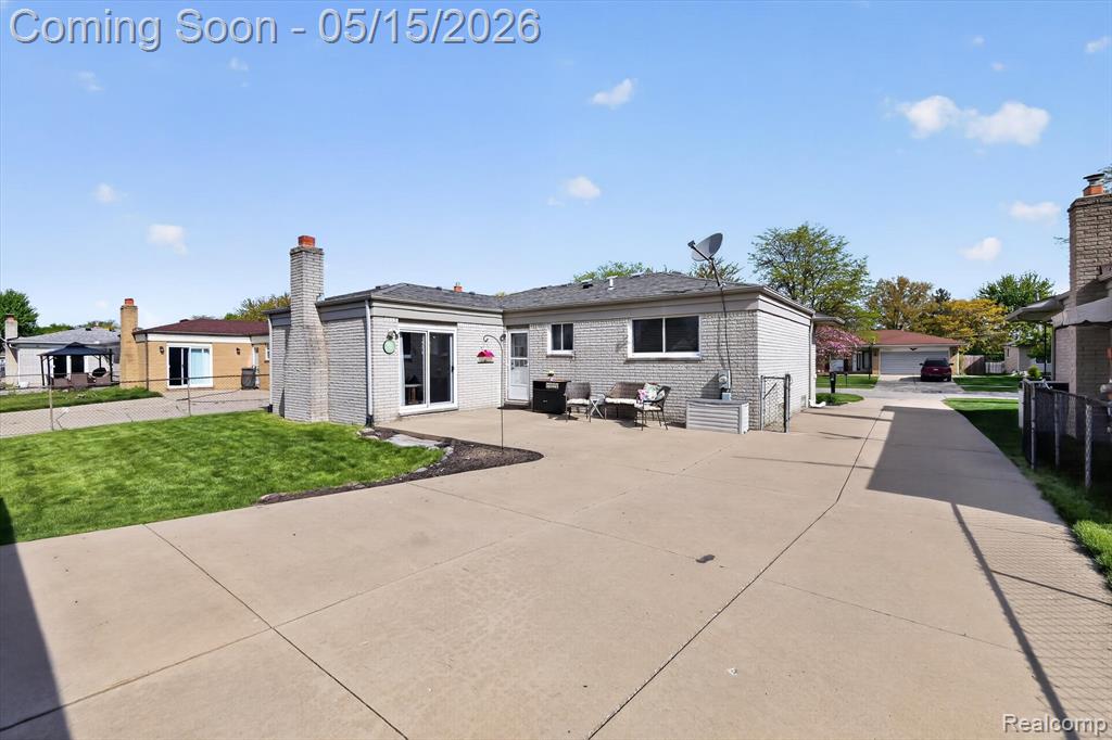 17830 Kuecken Street, Clinton Twp, MI 48038 — Photo 40