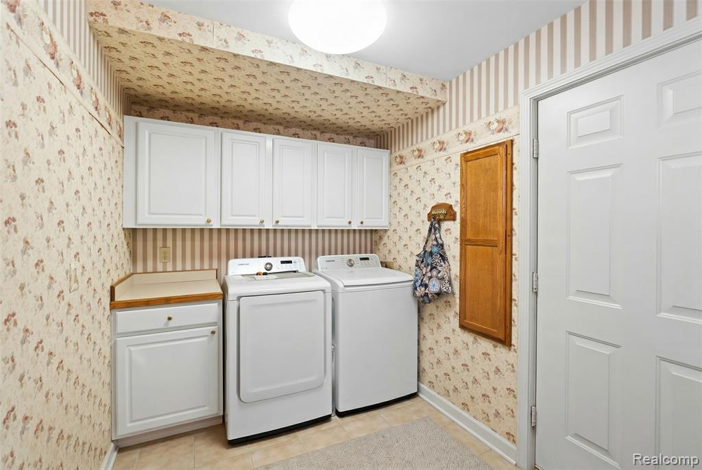 9346 Golfcrest Circle, Davison, MI 48423 — Photo 10