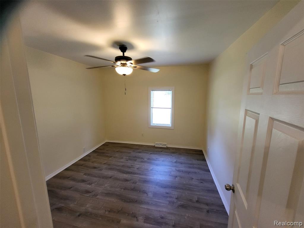 477 Crediton Street, Lake Orion, MI 48362 — Photo 19