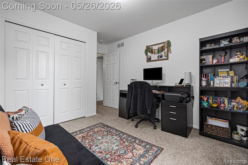 7736 Lake Ridge Drive, Waterford, MI 48327 — Photo 21