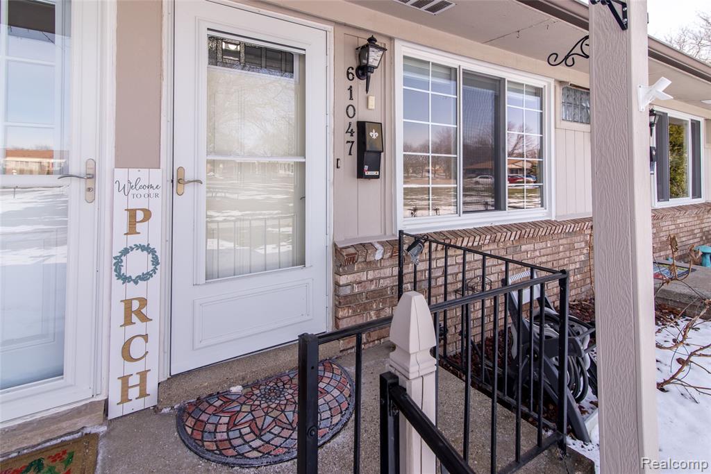 61047 Heritage Blvd, South Lyon, MI 48178 — Photo 2