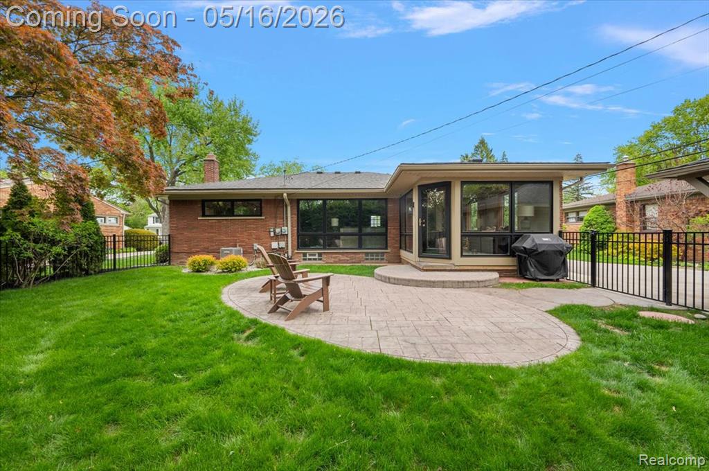 16933 Lauderdale Avenue, Beverly Hills, MI 48025 — Photo 43