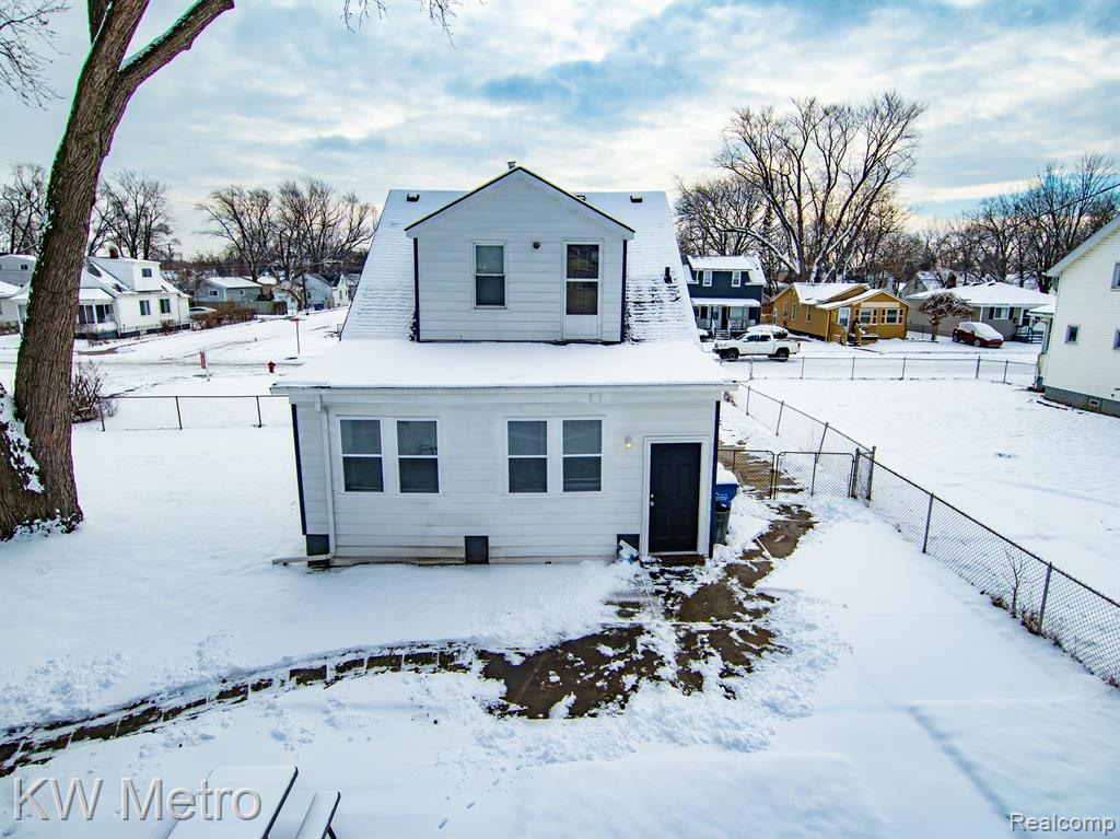 8135 REPUBLIC Avenue, Warren, MI 48089 — Photo 47