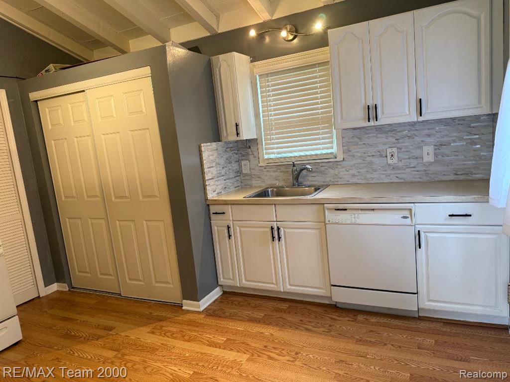 25086 Annapolis Street, Dearborn Heights, MI 48125 — Photo 3