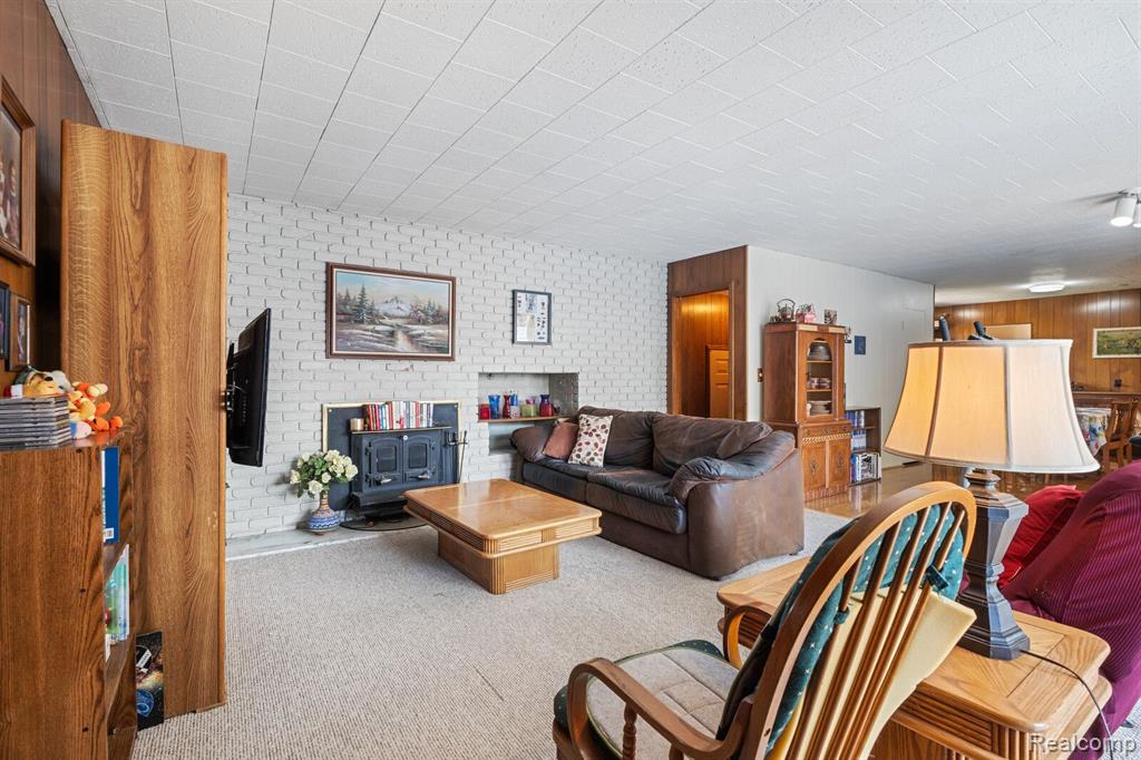 972 N ESPLANADE Street, Mount Clemens, MI 48043 — Photo 14