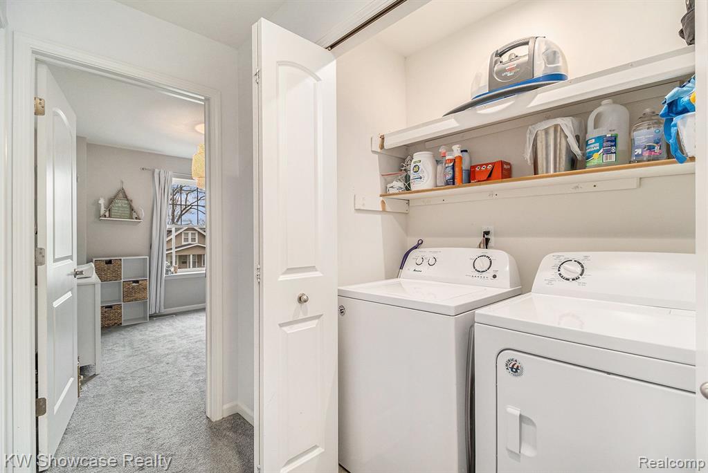 71 W SHEVLIN Avenue, Hazel Park, MI 48030 — Photo 13