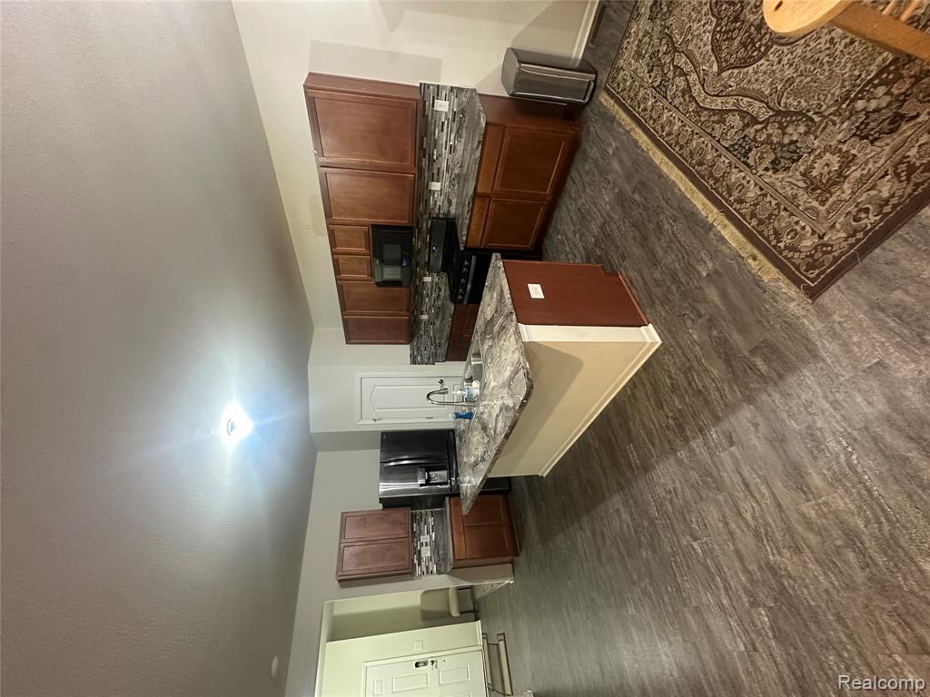 8731 QUINCY Drive, Westland, MI — Photo 4