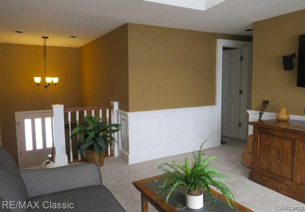 1508 LAKEVIEW Drive, Wolverine Lake, MI 48390 — Photo 15