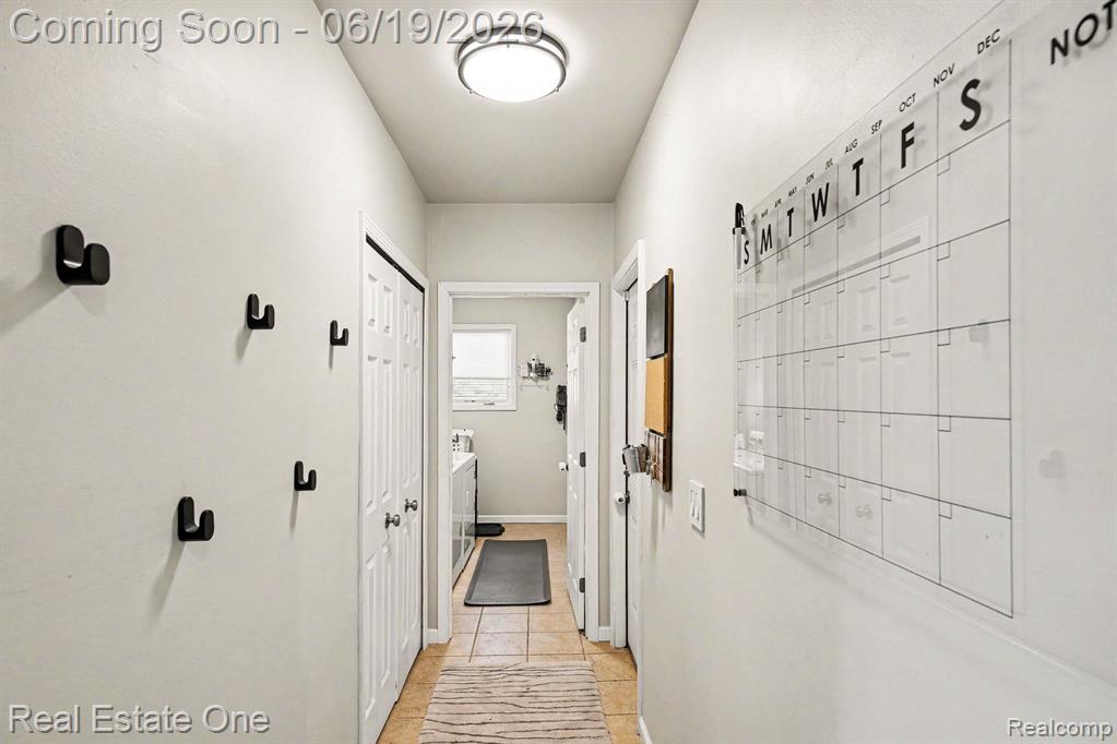 6317 Atkins Drive, Troy, MI 48085 — Photo 10