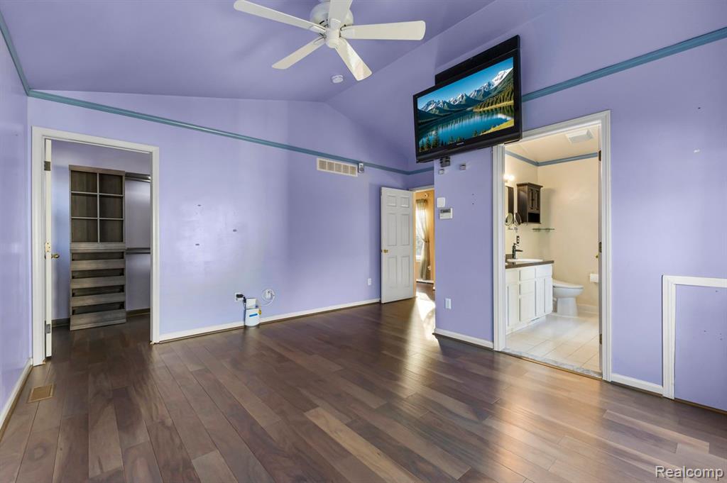 8886 Stonebridge Court, Van Buren, MI 48111 — Photo 18