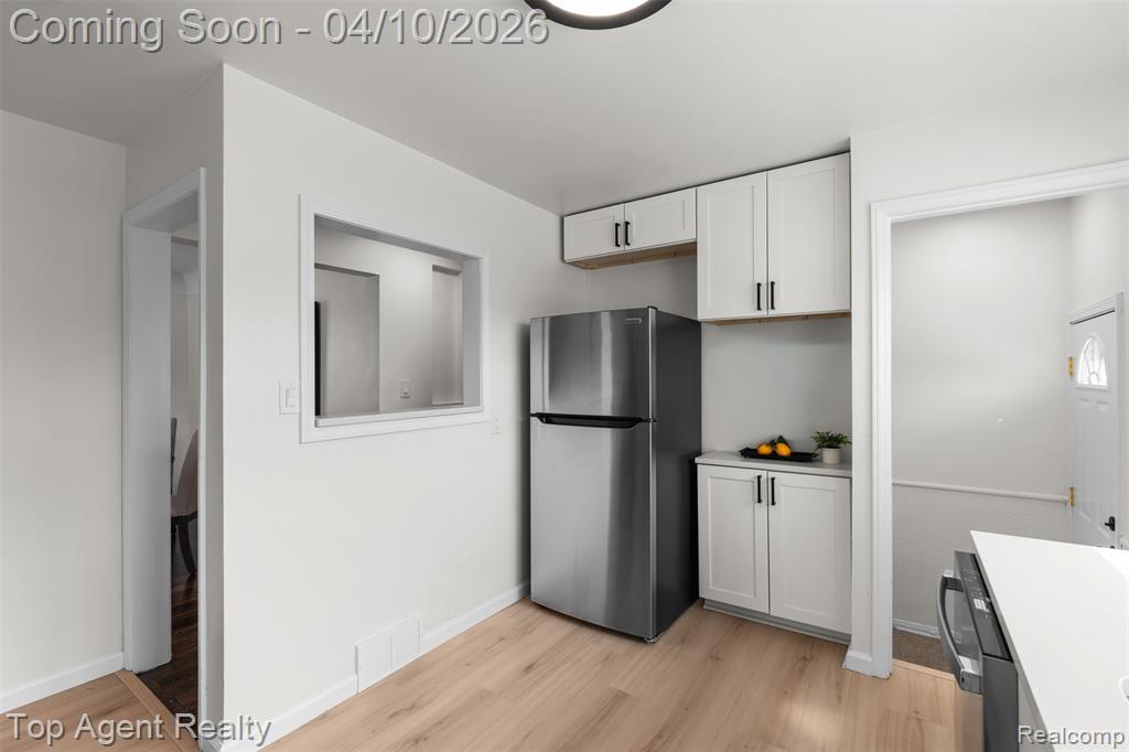 12751 Oak Park Boulevard, Oak Park, MI 48237 — Photo 15