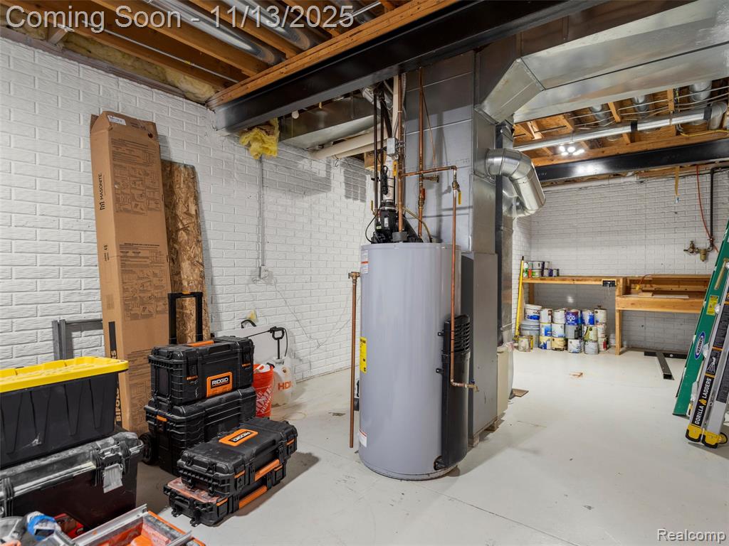 8249 Old Harbor, Grand Blanc, MI 48439 — Photo 45
