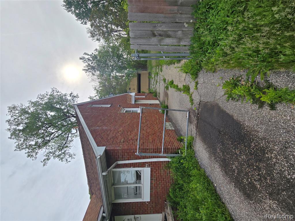 18108 Waltham Street, Detroit, MI 48205 — Photo 3
